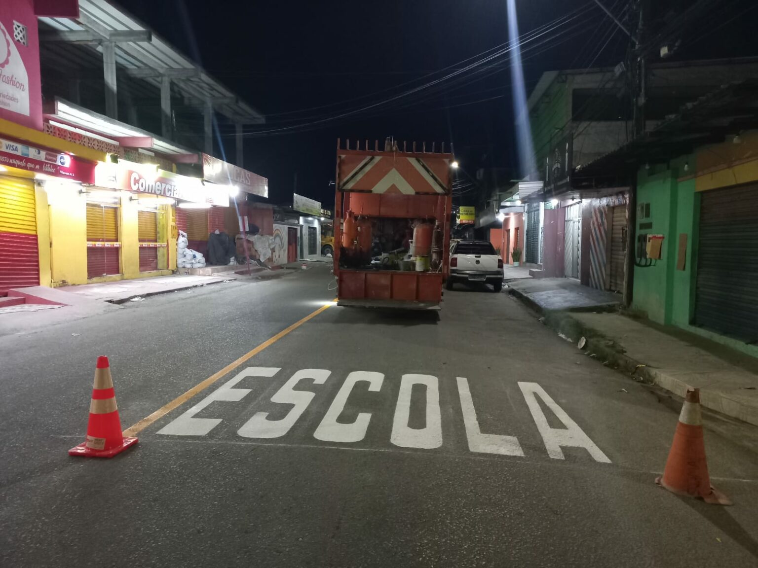 Prefeitura avança com nova etapa de revitalização da sinalização viária em Manaus