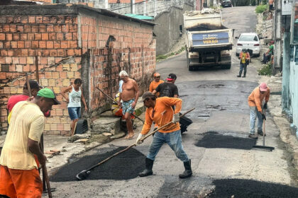 Prefeitura revitaliza via importante no bairro Petrópolis