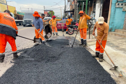 Prefeitura de Manaus avança com obras de asfaltamento em importante via do bairro Compensa