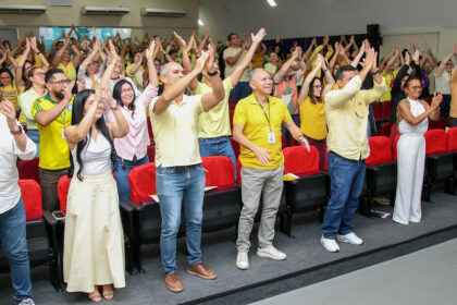 Prefeitura de Manaus promove evento do ‘Setembro Amarelo’ com participação de 250 servidores