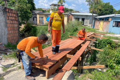 Prefeitura de Manaus constrói pontes nas ruas São Paulo e Rio Sol e transforma a rotina de moradores