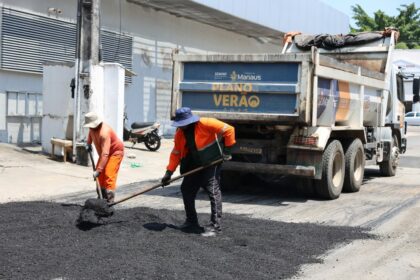 Prefeitura de Manaus realiza recuperação asfáltica no bairro Parque 10 e moradores destacam celeridade na resposta