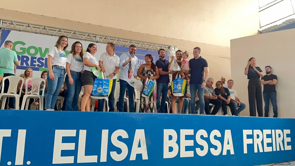 Governo Presente: ADS entrega nove toneladas de pescado para população da zona leste de Manaus