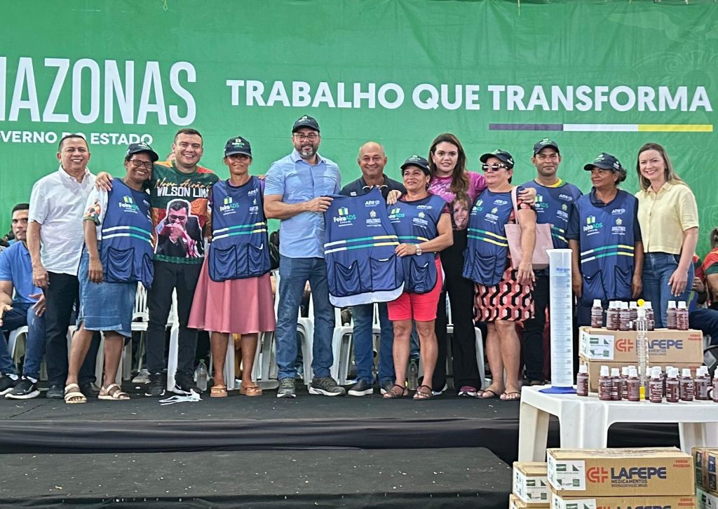 Em Novo Airão, ADS realiza pagamento de programa e doações de equipamentos para trabalhadores rurais