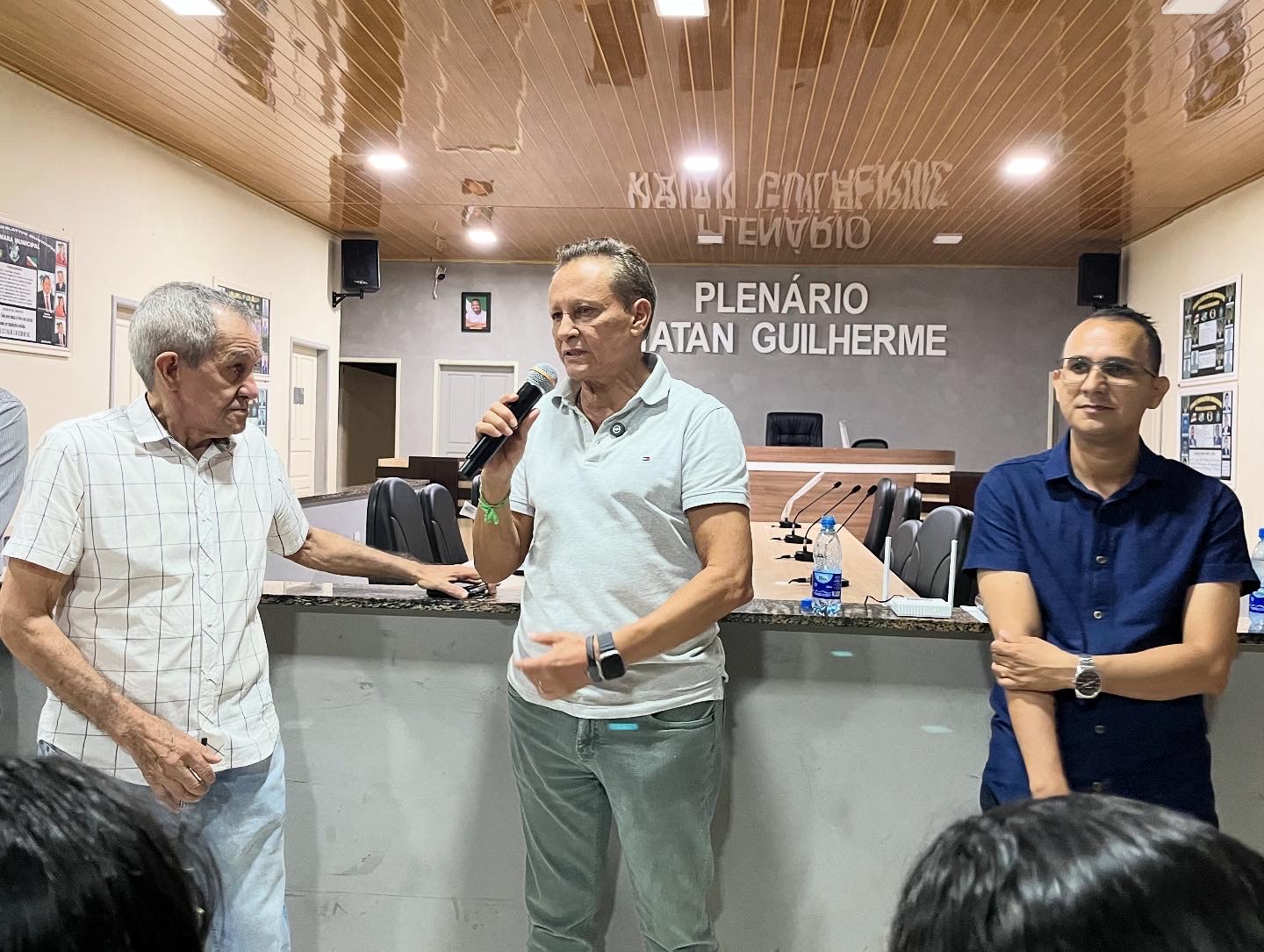 Adjuto Afonso garante recursos para construção de Centro de Apoio ao Tratamento de Autistas em Beruri