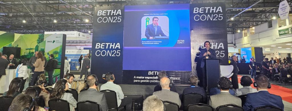 Amazonas apresenta boas práticas de Controle Interno no BethaCon 2025, em São Paulo