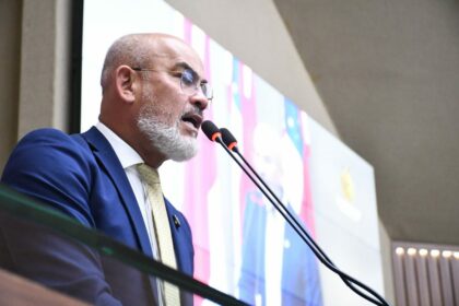Cabo Maciel comemora avanço para implantação de Escola de Tempo Integral na Gleba de Vila Amazônia, em Parintins