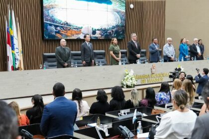 Câmara Municipal homenageia Dia Mundial do Turismo e do Turismólogo com Reunião Solene e exposição fotográfica