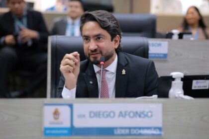 Câmara de Manaus delibera projeto de Diego Afonso que garante isenção de IPTU para ruas em más condições