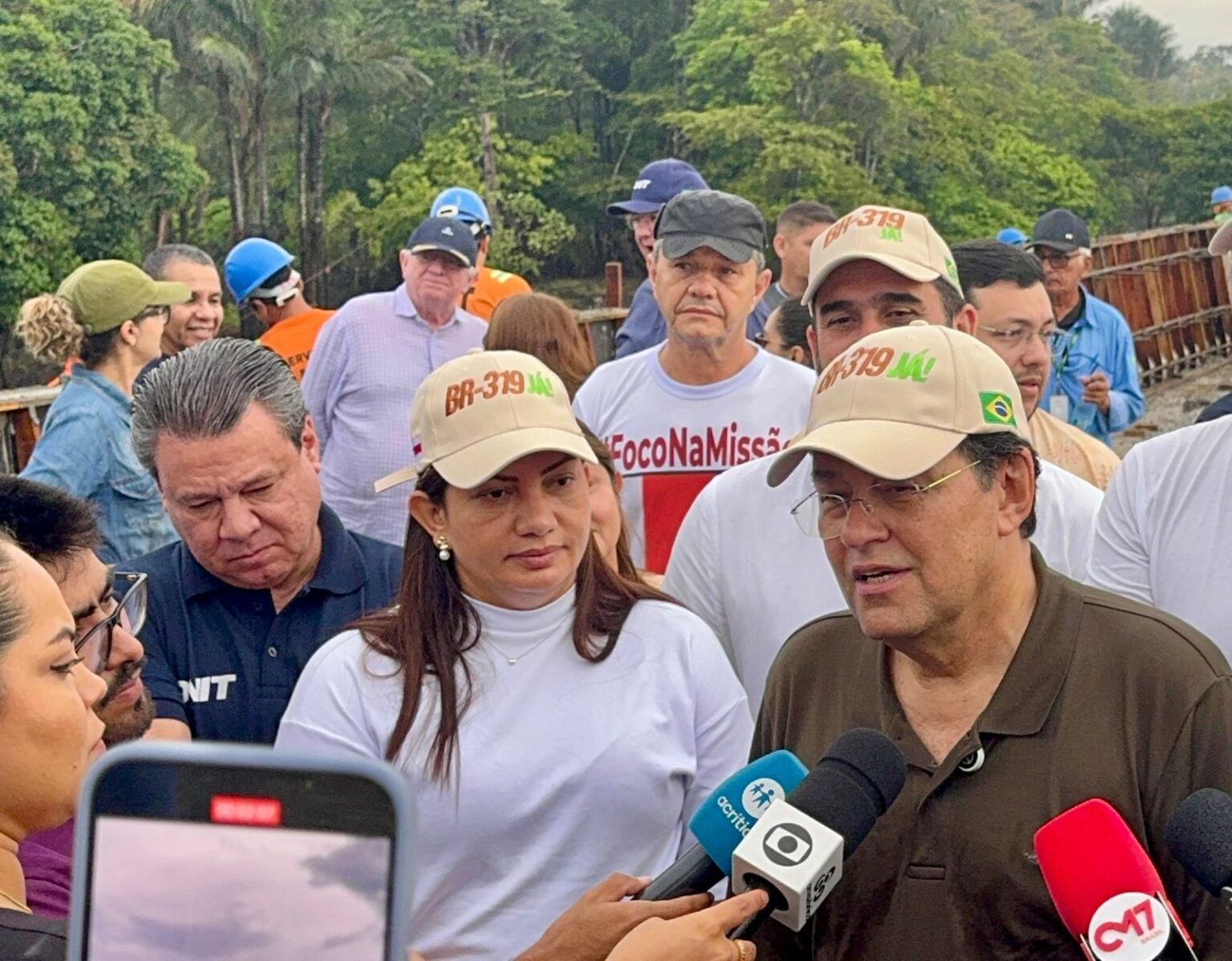 Comandante Dan acompanha caravana de senadores pela BR-319