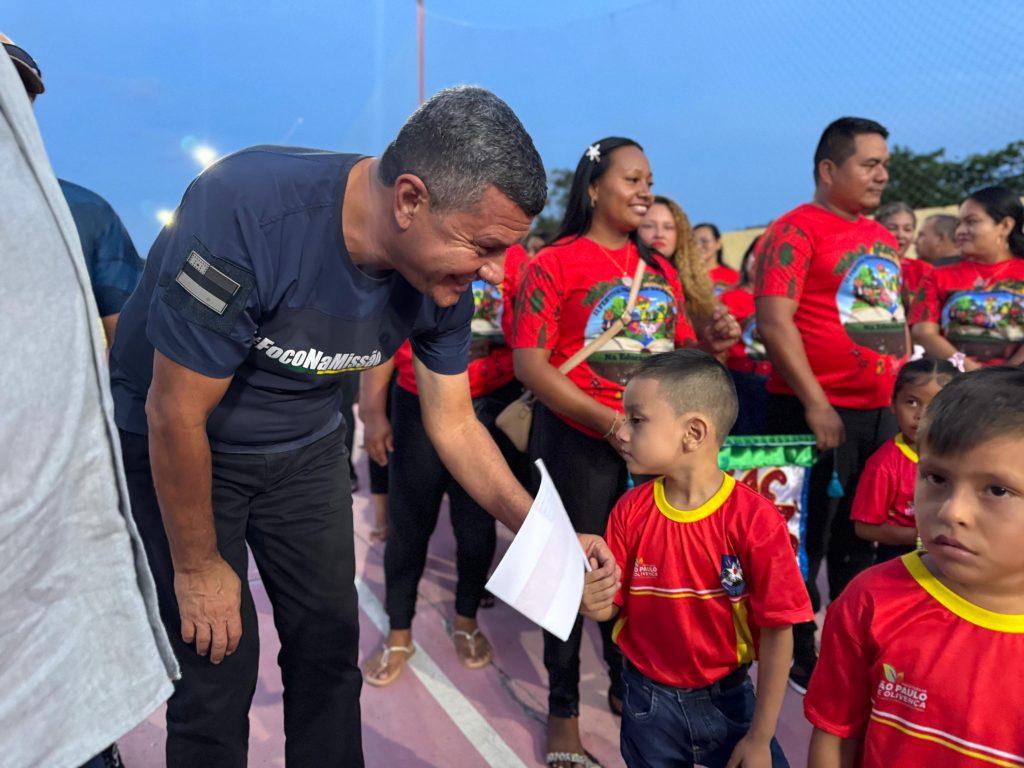 Comandante Dan comemora o primeiro Dia da Bandeira do Amazonas