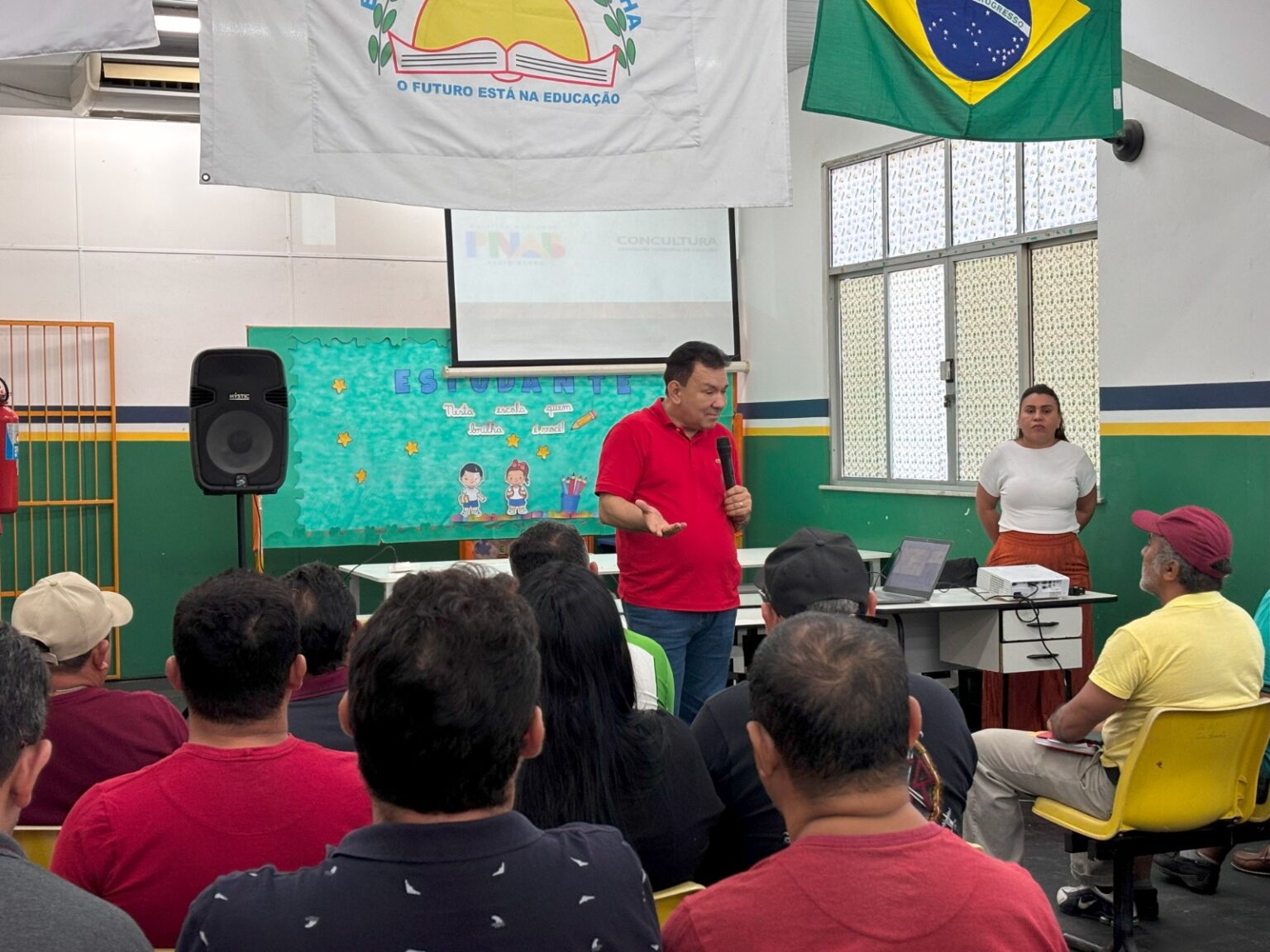 Prefeitura leva orientação e incentivo cultural à zona Oeste de Manaus com mais uma edição do ‘Concultura nos Bairros’