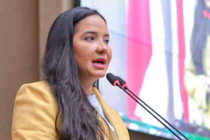 Deputada Dra. Mayara Pinheiro Reis retorna ao mandato após licença-maternidade e apresenta balanço de ações
