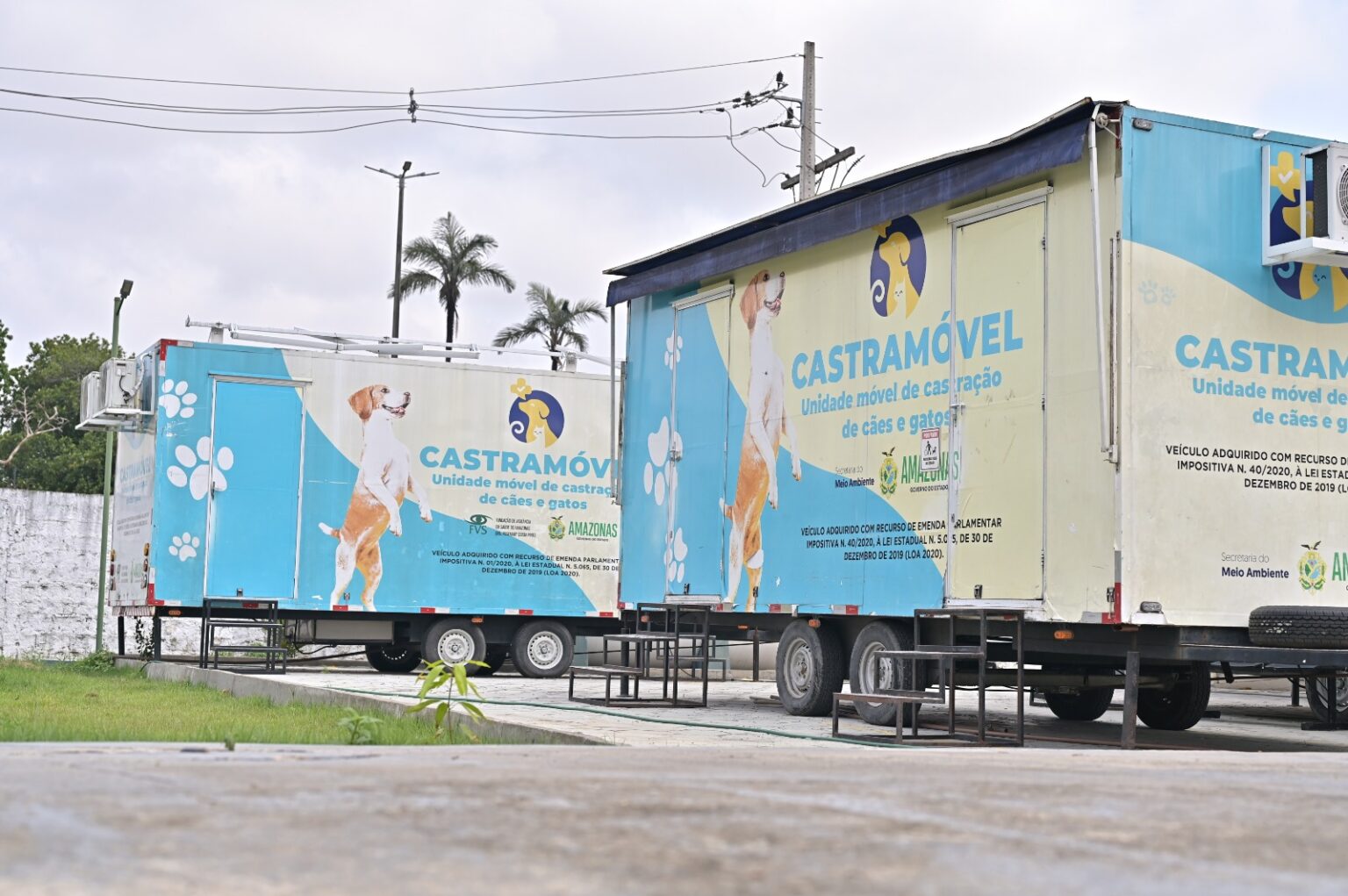 Deputada Joana Darc anuncia chegada do Castramóvel à Comunidade da Sharp, em Manaus Deputada Joana Darc anuncia chegada do Castramóvel à Comunidade da Sharp, em Manaus