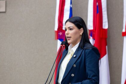Deputada Mayra Dias cobra ampliação de políticas públicas e Casas de Passagem para idosos no interior do Amazonas