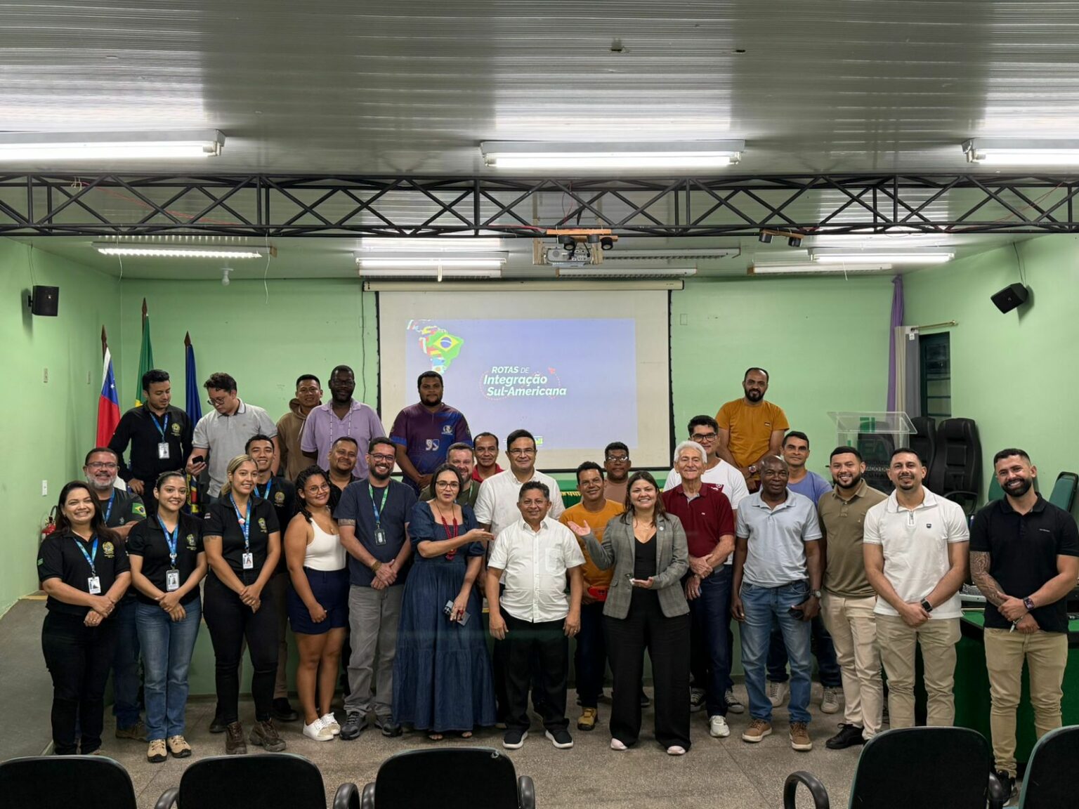 Deputado Sinésio Campos leva debate sobre rotas de integração sul-americana ao Alto Solimões