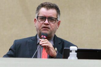 Em sessão na CMM, Raulzinho defende festival ‘Sou Manaus Passo a Paço’ e rebate críticas da oposição