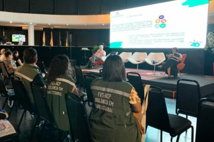 FVS-RCP fortalece integração entre saúde e saneamento em seminário Pré-COP30