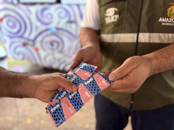 Governo Presente: FVS-RCP aposta em preservativos texturizados para intensificar prevenção de infecções sexuais