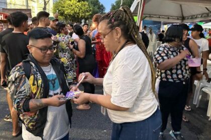 Parada LGBT+: FVS-RCP reforça prevenção à saúde