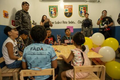 Setembro Verde: Crianças com deficiência participam de manhã lúdica com cães policiais da CIPCães
