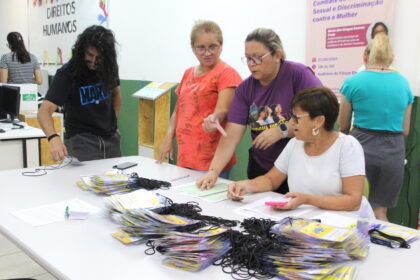 Prefeitura inicia entrega de pulseiras do ‘#SouManaus Passo a Paço 2025’ para pessoas com deficiência
