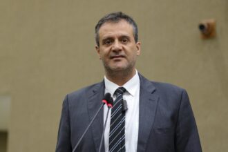 Marcelo Serafim destaca PL que obriga empresas de eventos a contratarem artistas locais