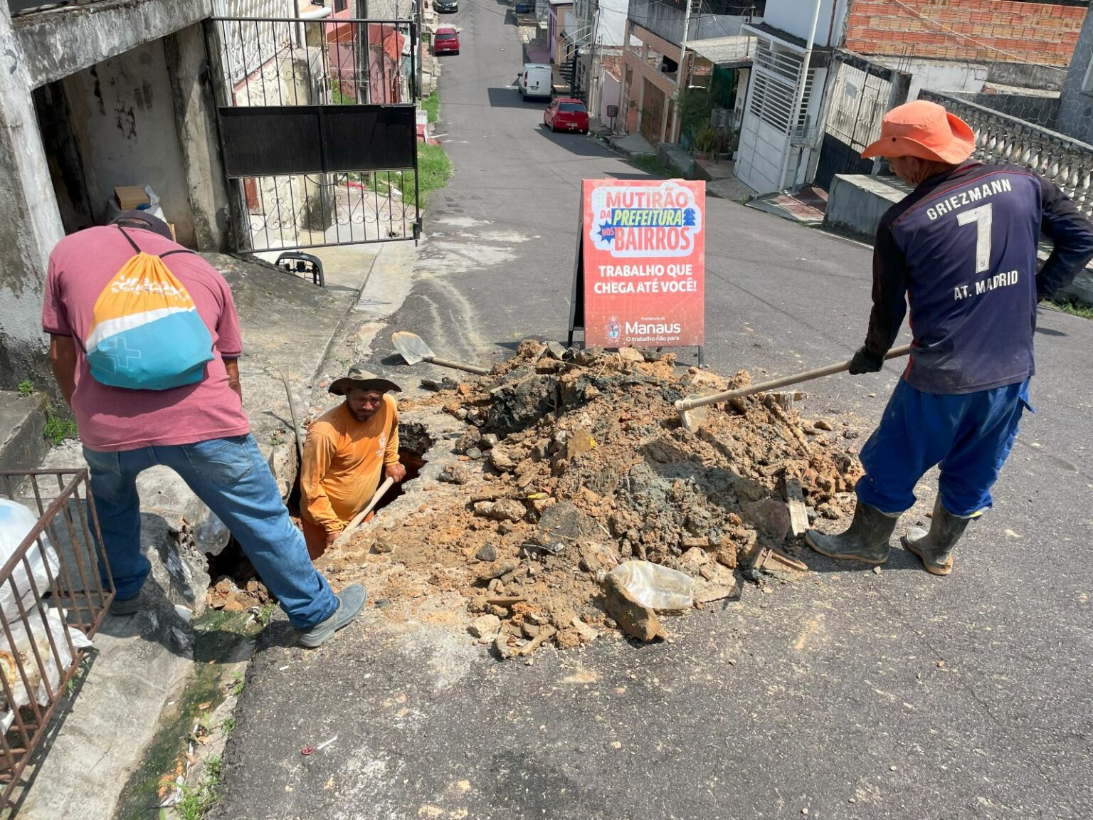 Prefeitura recupera rede de drenagem profunda no São Jorge