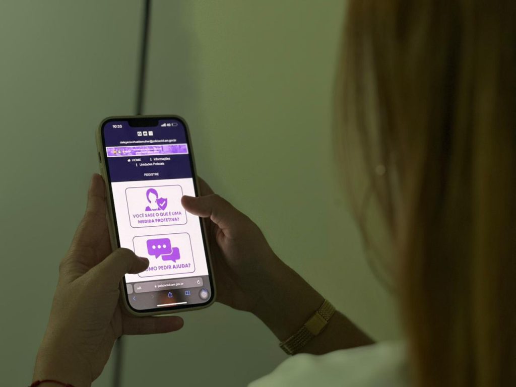 Delegacia Virtual da Mulher realiza 56 atendimentos em um mês e amplia proteção a vítimas de violência no Amazonas