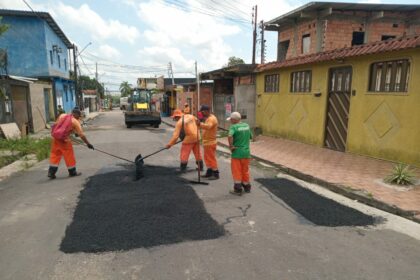 Prefeitura de Manaus garante mais segurança viária com obras de manutenção asfáltica no Tarumã