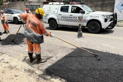 Prefeitura de Manaus intensifica serviço de recuperação asfáltica e leva mais mobilidade ao bairro Redenção