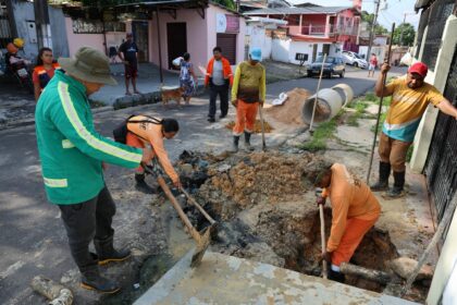 Prefeitura de Manaus realiza limpeza e substituição de tubulação rompida no bairro Redenção