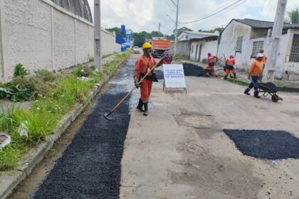 Prefeitura de Manaus realiza recuperação asfáltica no bairro Lírio do Vale e garante mais mobilidade para moradores
