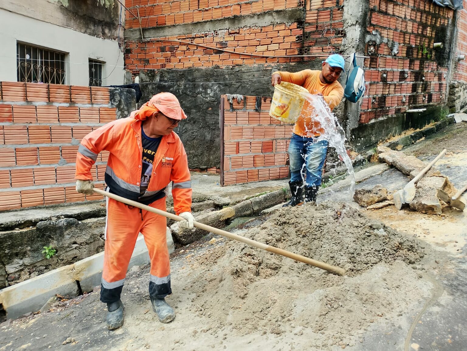 Prefeitura de Manaus realiza serviços de recuperação de drenagem no bairro Redenção