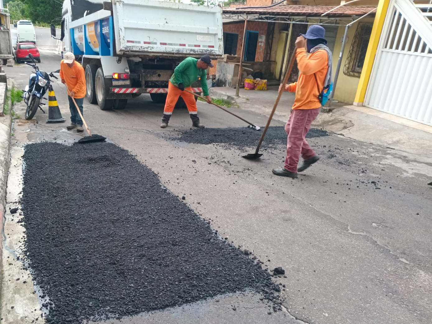 Prefeitura de Manaus recupera rua Oswaldo Cruz