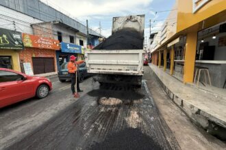 Prefeitura de Manaus recupera rua no bairro São José