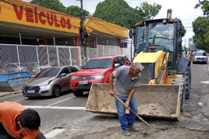 Prefeitura de Manaus recupera sistema de drenagem no bairro Adrianópolis