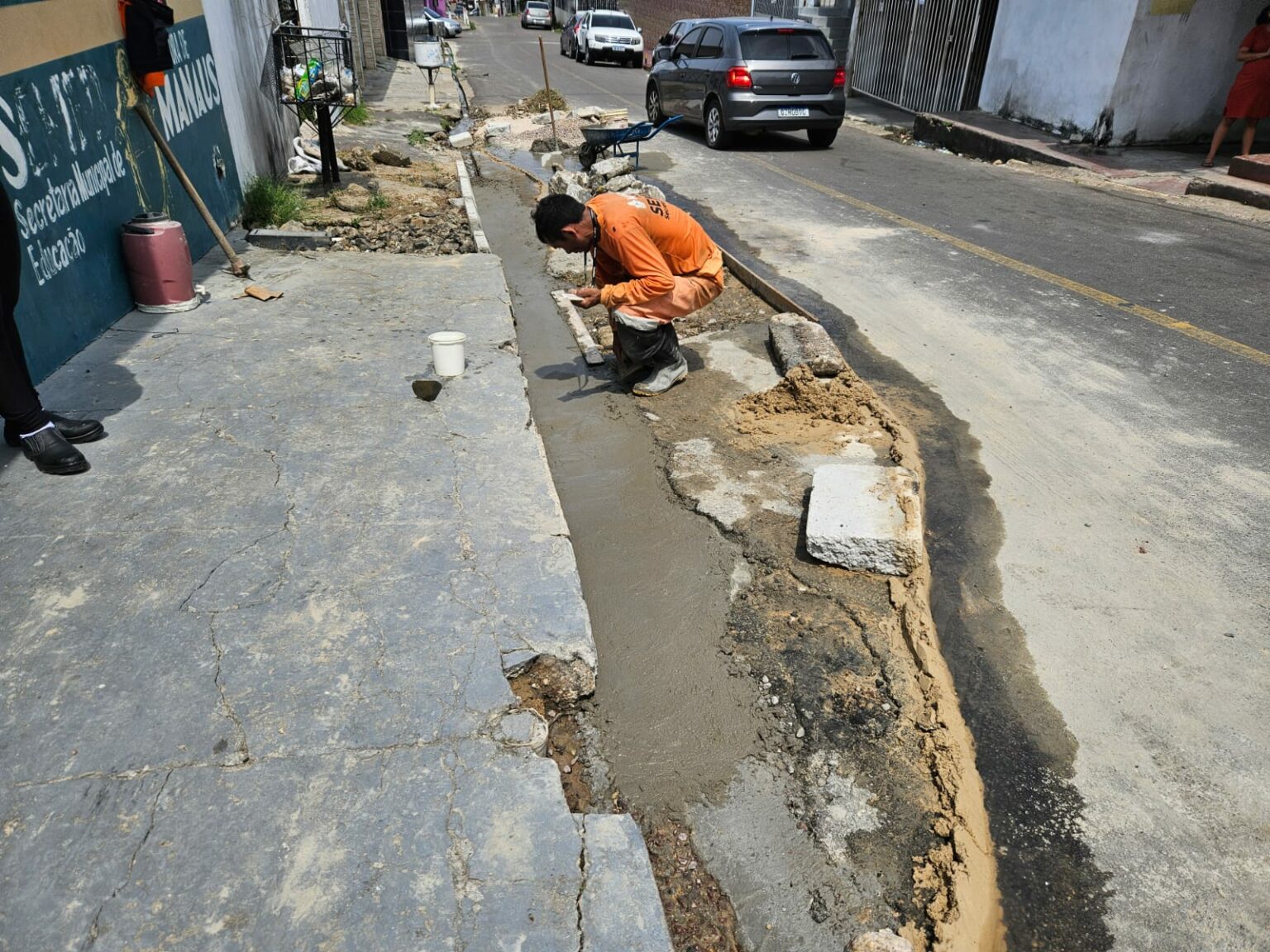 Prefeitura de Manaus revitaliza drenagem no bairro Santo Antônio