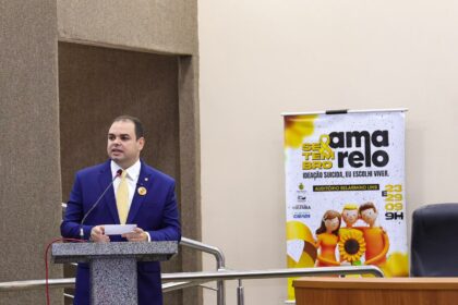 Presidente Roberto Cidade reforça atenção aos impactos do bullying e das fake news na saúde mental dos jovens