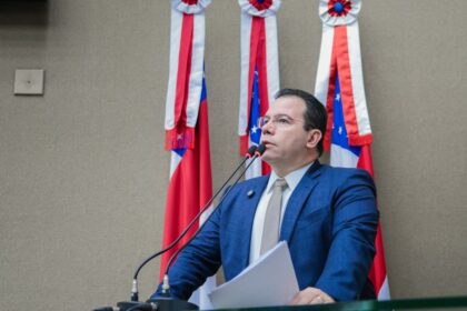 Risco de paralisação na saúde do Alto Solimões leva Wilker Barreto a cobrar providências urgentes