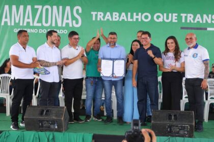 Governador Wilson Lima assina ordem de serviço para reforma de hospital em Urucurituba e inaugura Telessaúde