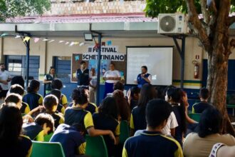 RespirAR amplia atuação e leva campanha de orientação postural para escolas estaduais