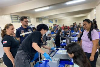 Governo Presente: SSP-AM disponibiliza atendimentos para a Carteira de Identidade Nacional, em escola na zona norte