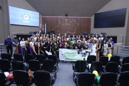 Secretária Executiva de Saúde do Interior recebe Título de Cidadã do Amazonas
