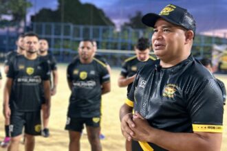 Sérgio Baré acompanha abertura do torneio Barézão na zona Norte de Manaus