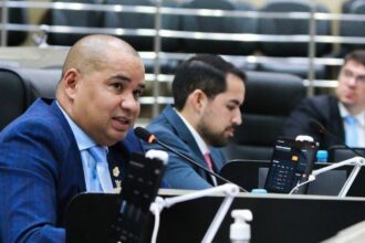 Sérgio Baré apresenta emendas à reforma da previdência municipal
