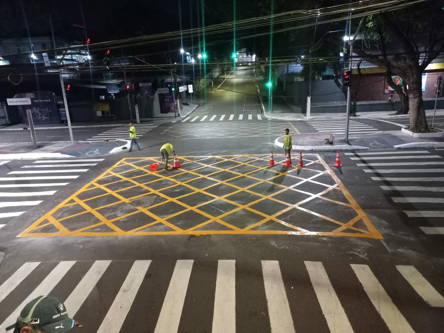 Prefeitura revitaliza sinalização no centro de Manaus