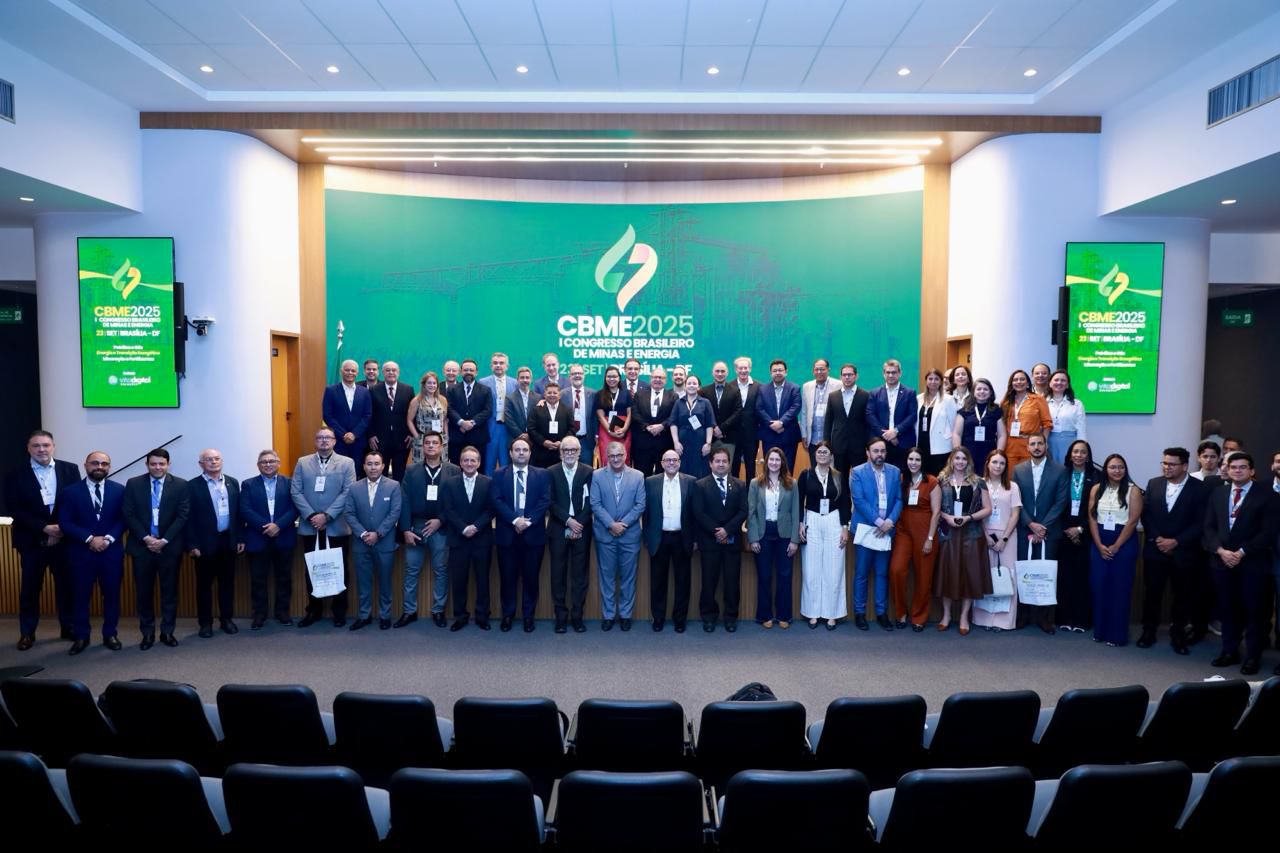 Sinésio Campos defende setor de petróleo e gás como alternativa para desenvolvimento do Amazonas