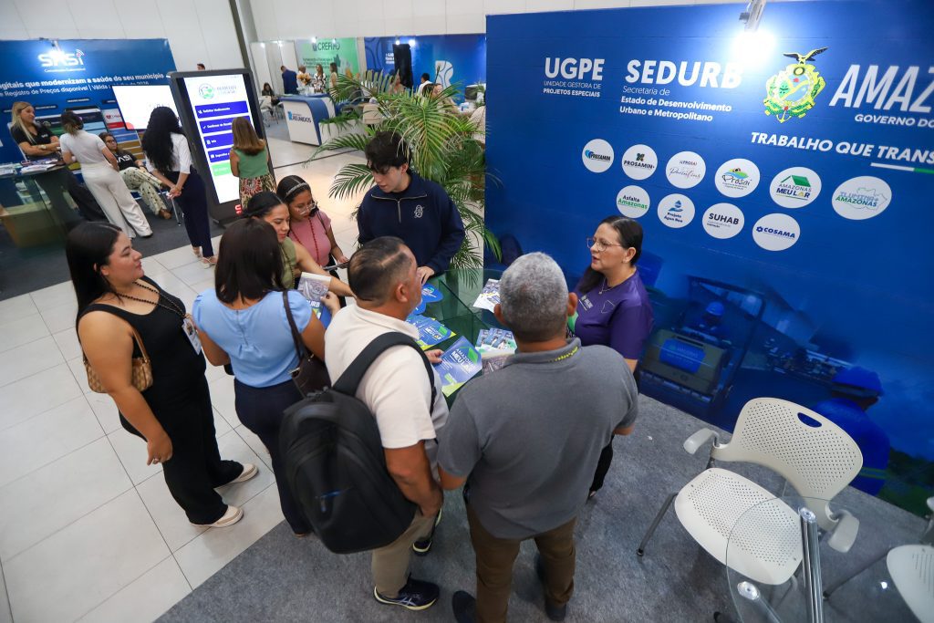 Sedurb e UGPE apresentam programas de infraestrutura urbana durante Congresso de Secretarias Municipais de Saúde
