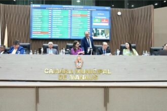 Vereador Rosivaldo Cordovil apresenta moção de parabenização a estudantes de robótica da UEA